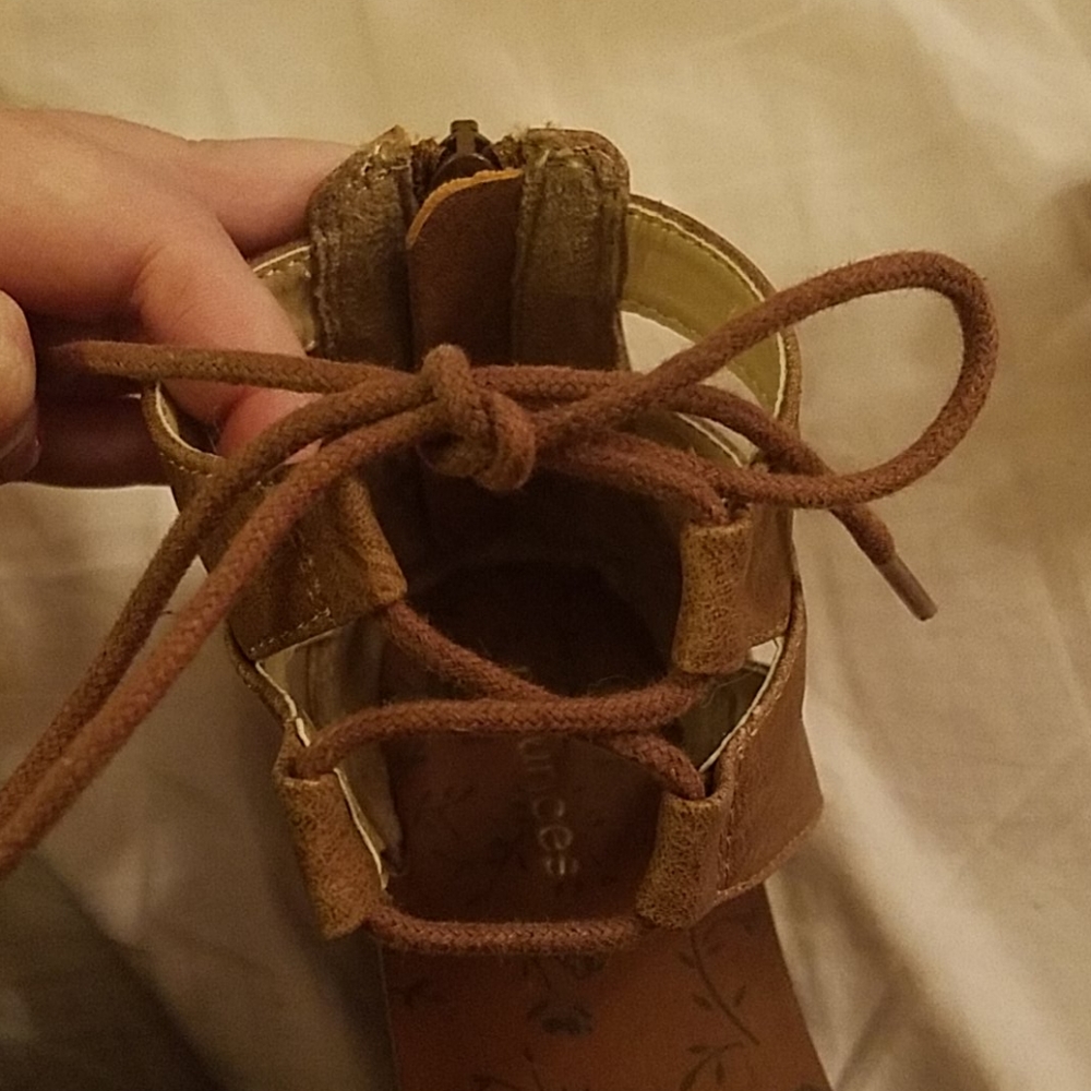 Maurices Tie Up Ankle Sandals Size 8 - Picture 4 of 10